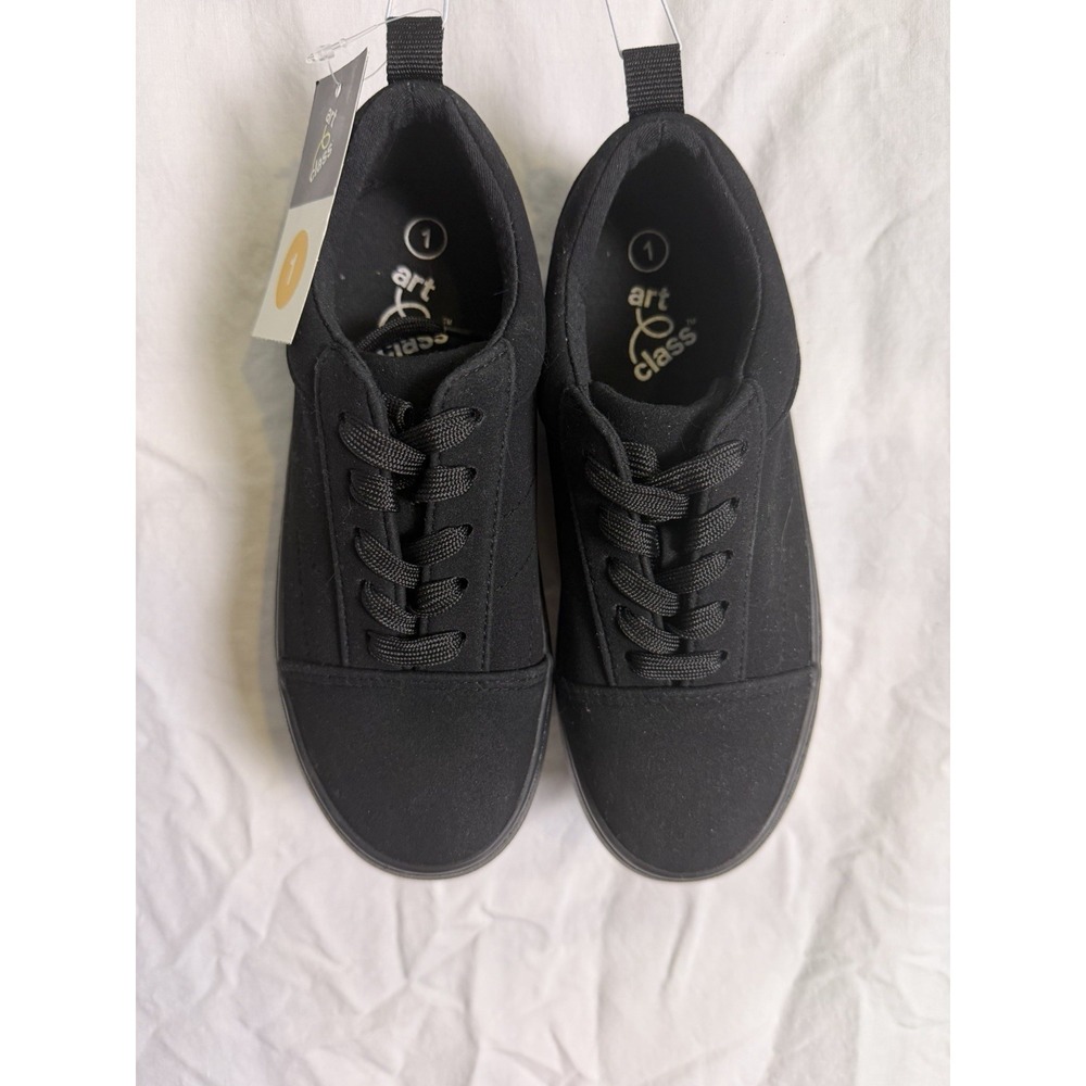 Art Class Kids Garrett Lace up Sneakers Black Size 1 NWT